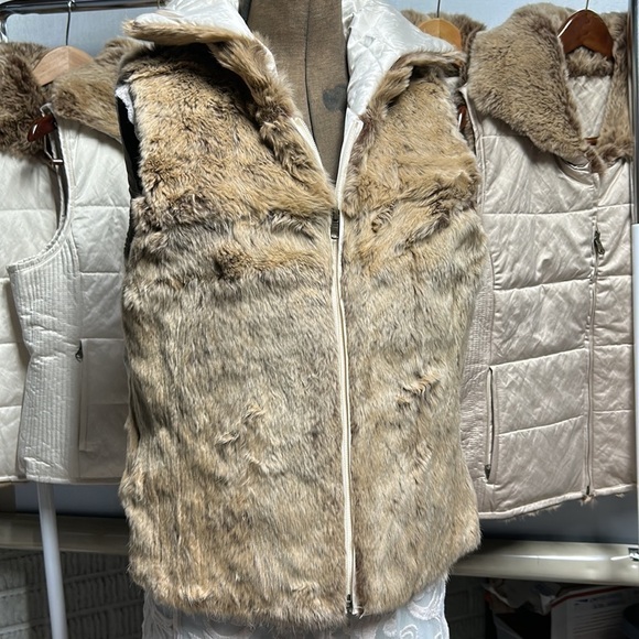 Mifresia rabbit fur vest NWT zipper front 2 pockets 2 colors ribbed sides - Picture 10 of 14